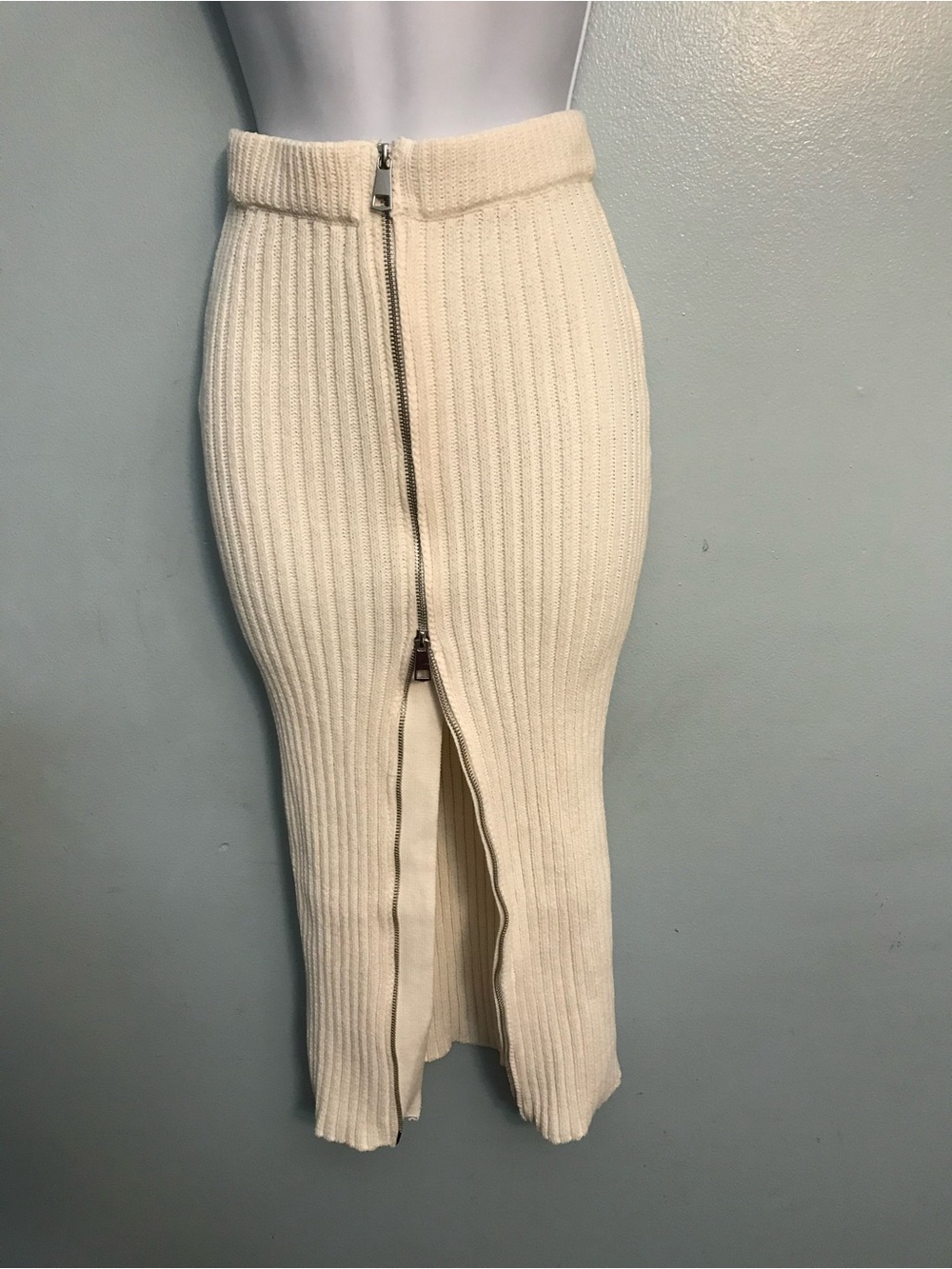 Zara Cream Ribbed Midi Pencil Skirt with Center Zip
